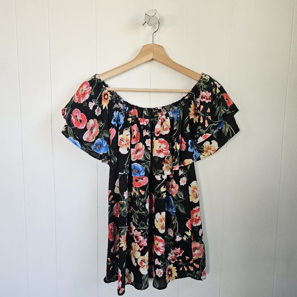 ☆ CUPIO Bold Floral Off-Shoulder Top